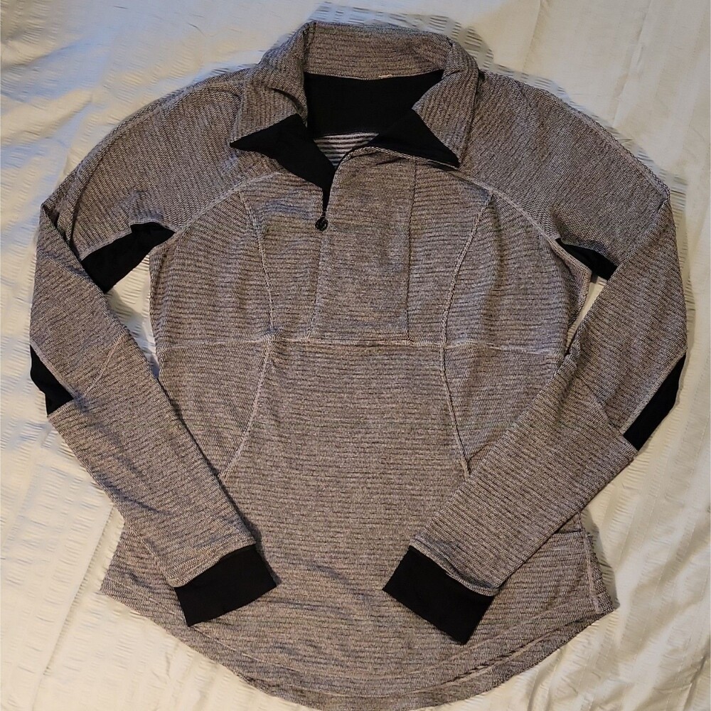 Lululemon Base Runner 1/2 zip Black Gray Size 10